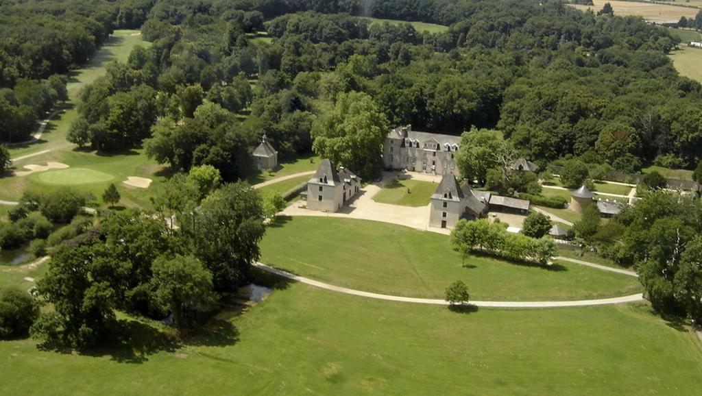 Chateau Du Golf De La Freslonniere Le Rheu Bagian luar foto